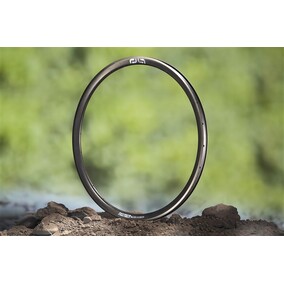 Piedmont Race Carbon Rim Gravel 700c x 26mm 24h